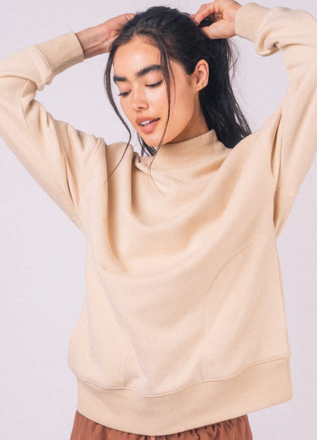 Oversized best sale cream sweatshirt