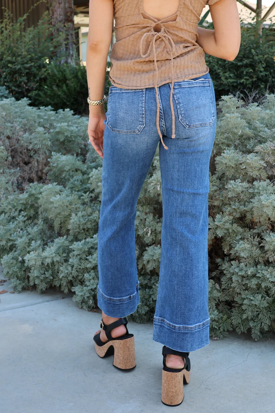 Risen Wide Leg Jeans